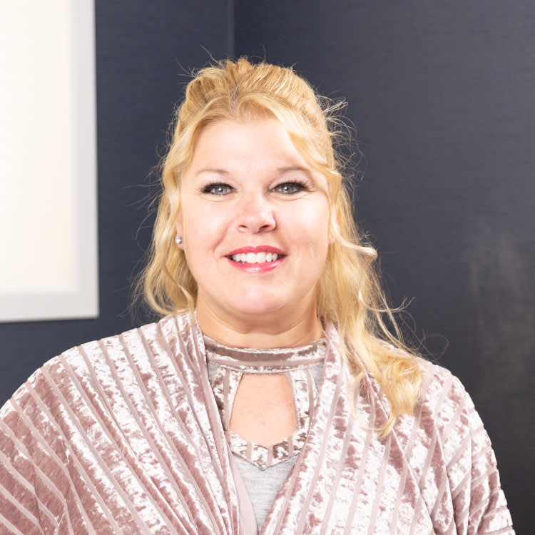 Kristy MomOfWTandEXT facewall