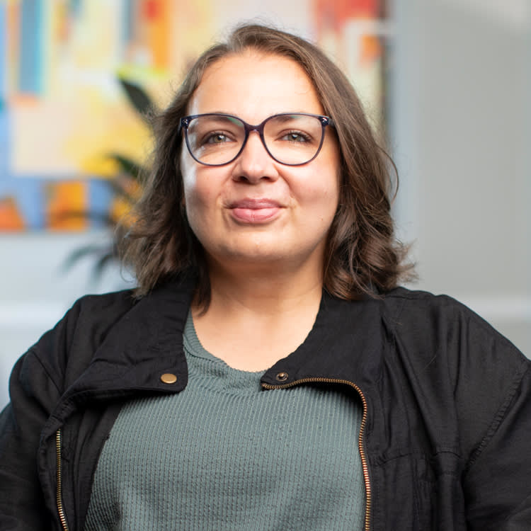 Olga EXT DI facewall